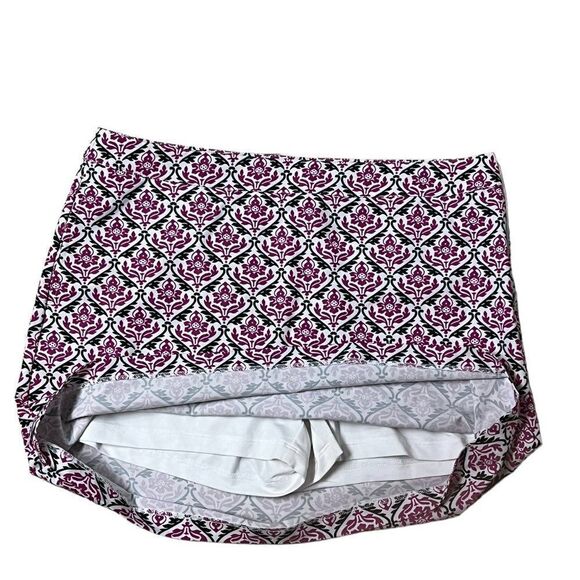 Greg Norman 'The Shark' Pink and Black Skort, Size 10 - Picture 7 of 7